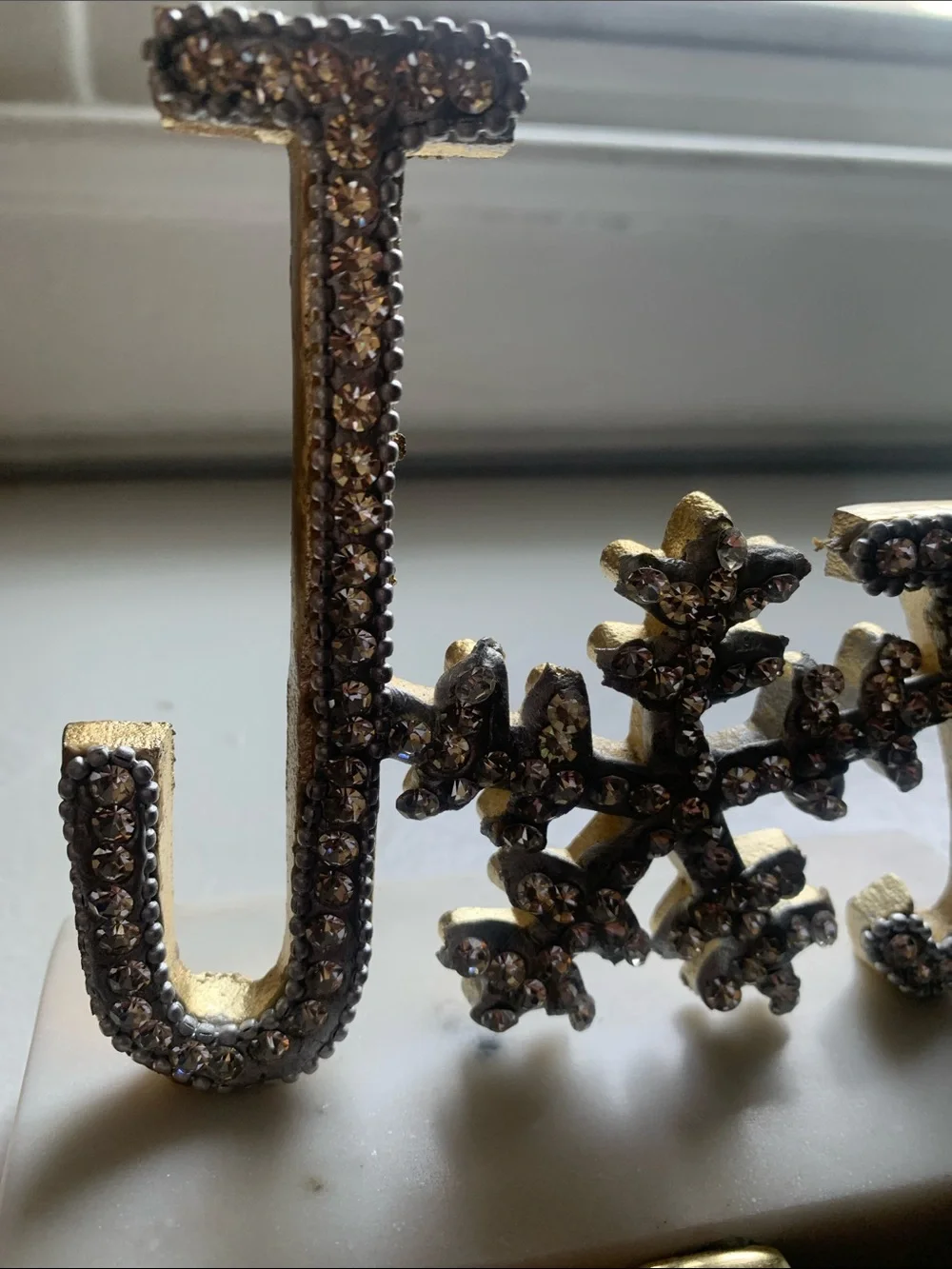 🆕- Joy Crystal Snowflake Stocking Hanger - Gold with Diamond crystals